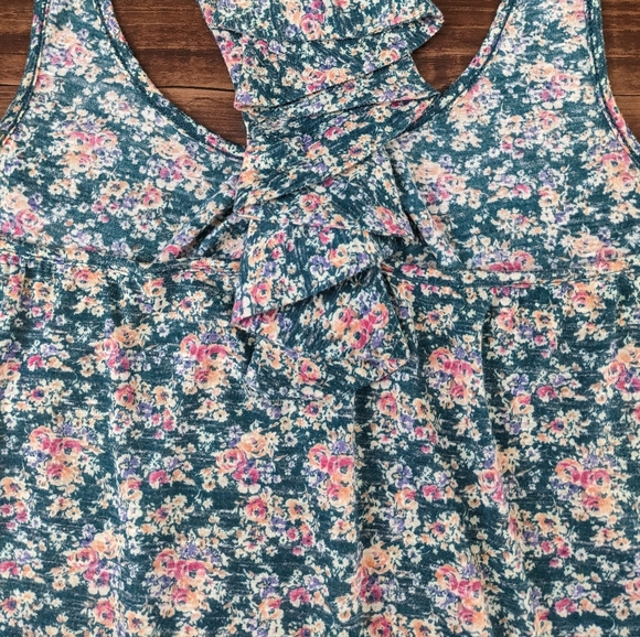 Forever 21 Green Floral Tank Top - Picture 3 of 15